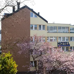 Am Duesseldorfer Platz *** Ratingen
